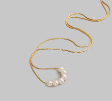 Load image into Gallery viewer, Artificial Necklace for Women and Girl Fashion Necklace